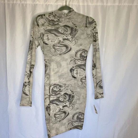 Long Sleeve mesh dress with snake skin print - Picture 4 of 5